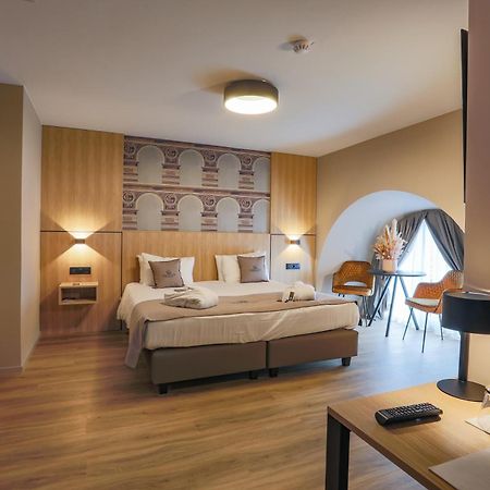 Hotel Quartier Latin Marche-en-Famenne Exteriör bild
