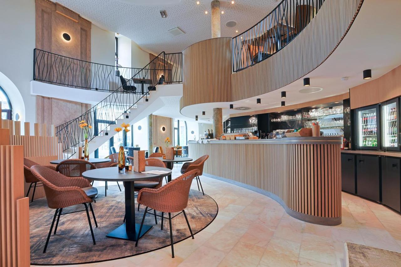 Hotel Quartier Latin Marche-en-Famenne Exteriör bild